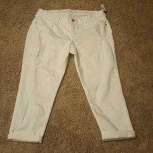Old Navy White Capris