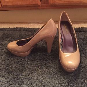 Madden Girl nude heels Size 8.5