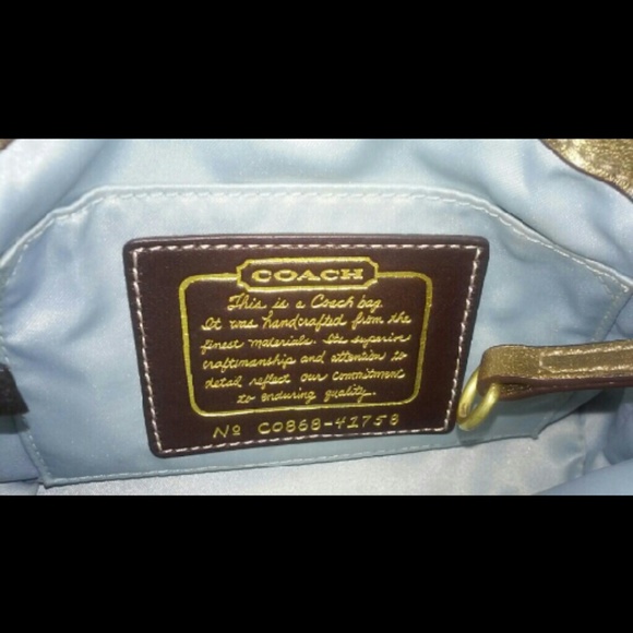 Coach wristlet - Picture 3 of 3