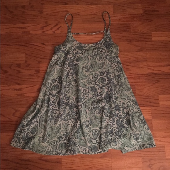 Free People Dresses & Skirts - Free people paisley patterned Flowy dress