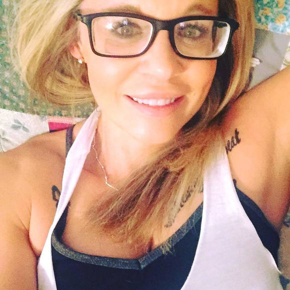 Meet your Posher, Melissa diane - Picture 1 of 1