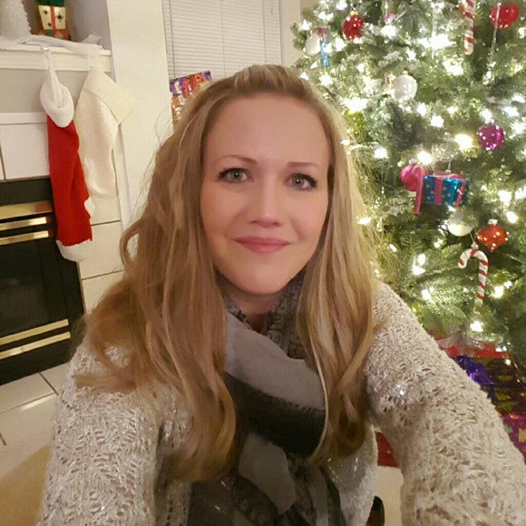 Meet your Posher, Heidi - Picture 1 of 1