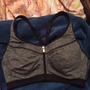 VS sports bra