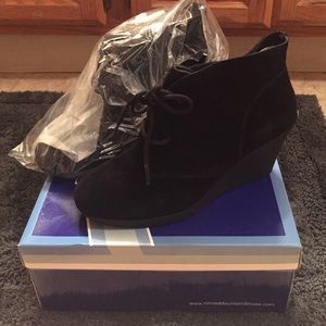 White Mountain black suede lace-up wedges
