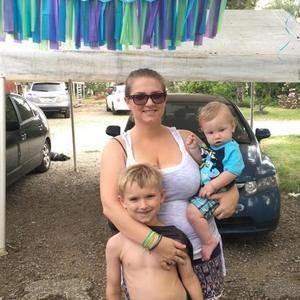 Meet your Posher, Ashley