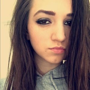 Meet your Posher, Jillian