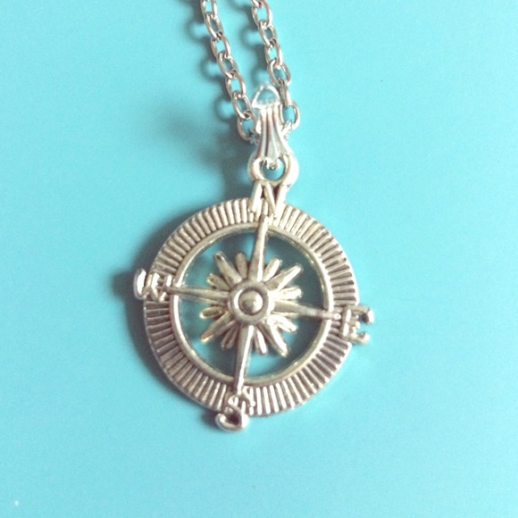 🍂Compass Necklace