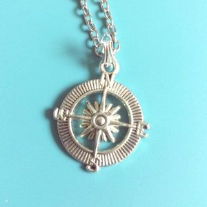 🍂Compass Necklace