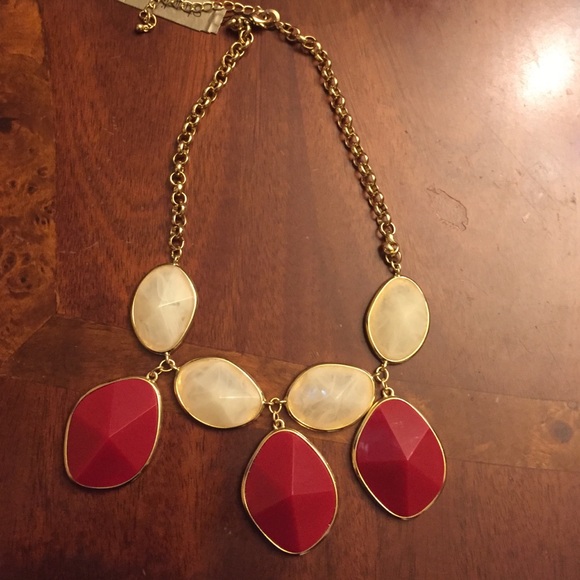 Jewelry - Red and cream statement necklace