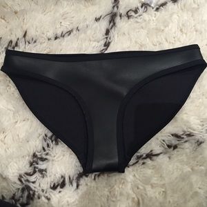 *NEW* TRIANGL Milly New York Noir Bikinj Bottom S