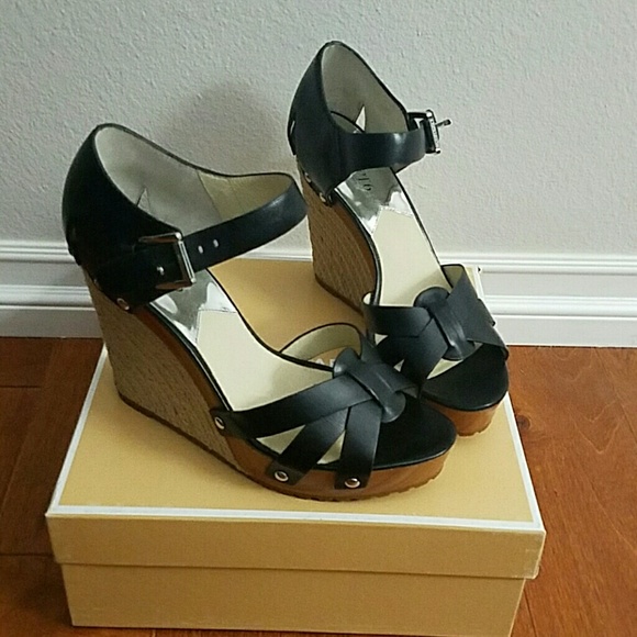 MICHAEL Michael Kors Somerly Wedge