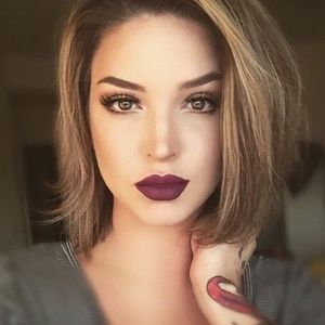 Meet your Posher, Elyssia