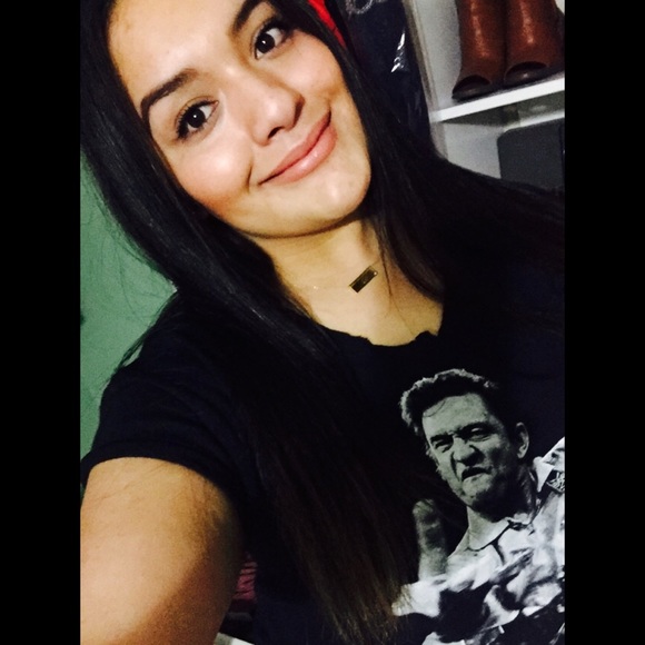 Meet your Posher, Victoria