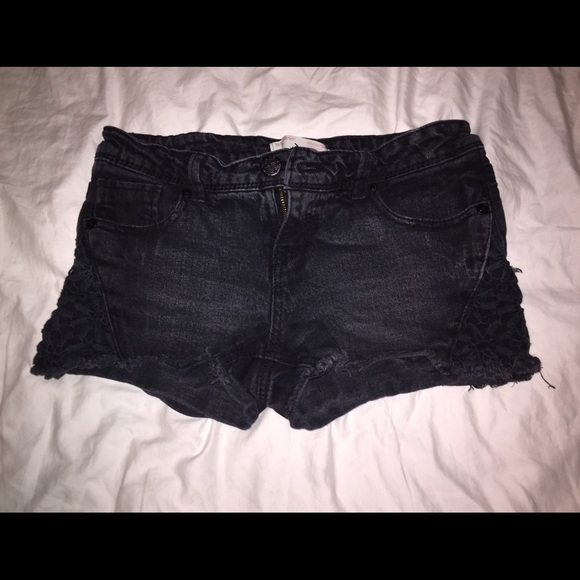 Shorts - Picture 1 of 1