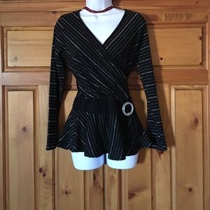 ADORABLE striped top 💕