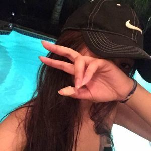 Meet your Posher, Farrah