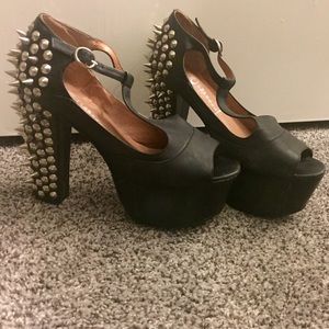 Jeffrey Campbell Foxy Spike Platform T-strap sz 8