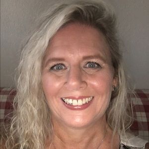 Meet your Posher, Atalie