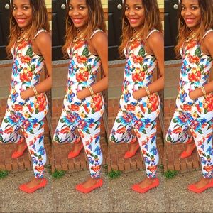 floral print jumpsuit ✨✨✨✨