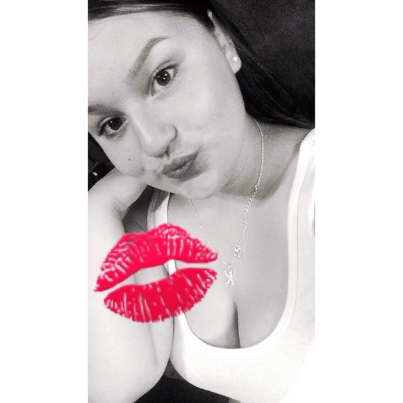 Meet your Posher, Kiara - Picture 1 of 1