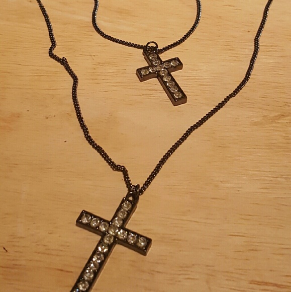 Mutli -cross rhinestone necklace