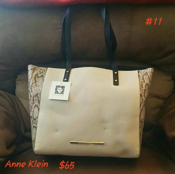 Handbag