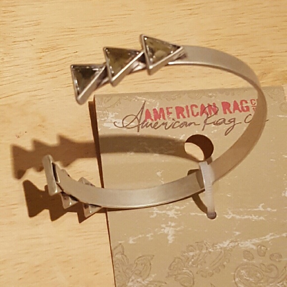 Silver-tone triangle cuff - Picture 2 of 4