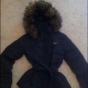 Hollister army green Winter coat with furry hood