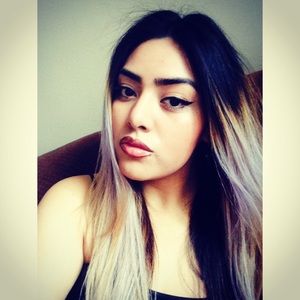 Meet your Posher, Andrea