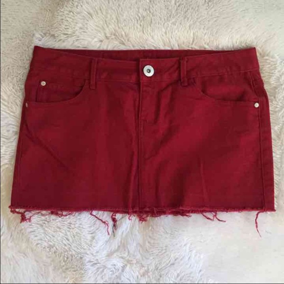 Red Guess skirt