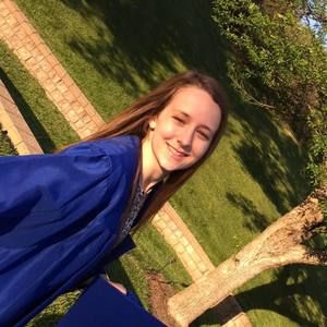 Meet your Posher, Olivia