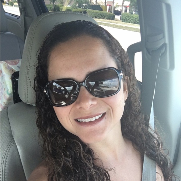 Meet your Posher, Erika - Picture 1 of 1