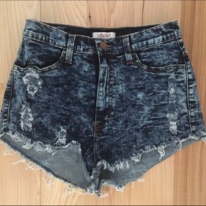 Vibrant Tiger High-Waisted Shorts Size L