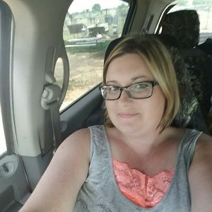 Meet your Posher, Lacey