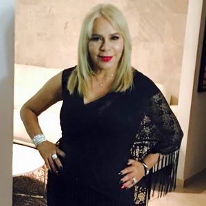 Meet your Posher, Esther