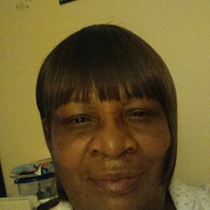 Meet your Posher, Elaine