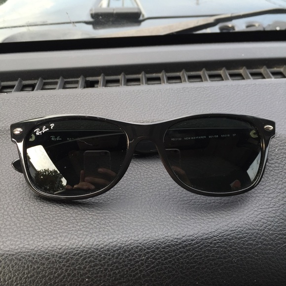 Ray-ban polarized "new wayfarer"