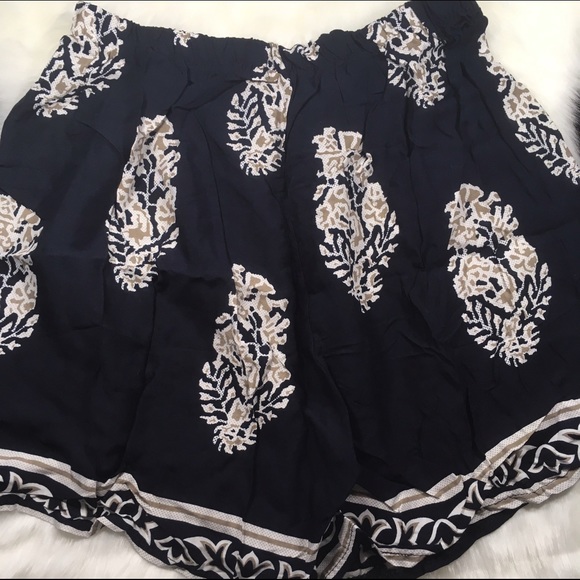 SALE✨Navy blue crop top & shorts set - Picture 4 of 4