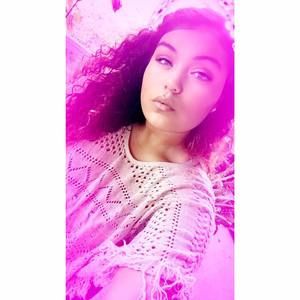 Meet your Posher, Sidney