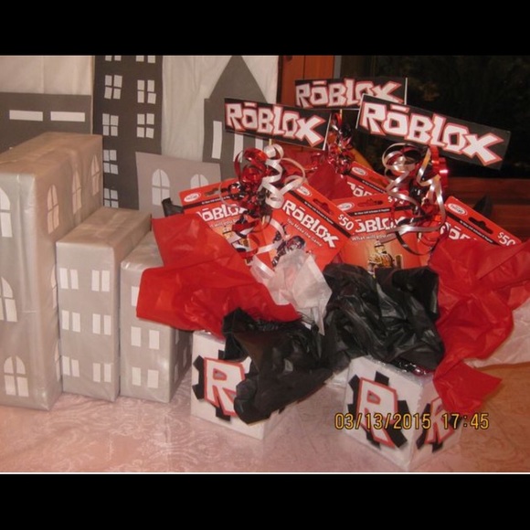 bundle for @0220_ne Roblox centerpiece and banner
