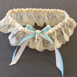 FREE GARTER with any garment or veil  purchase!