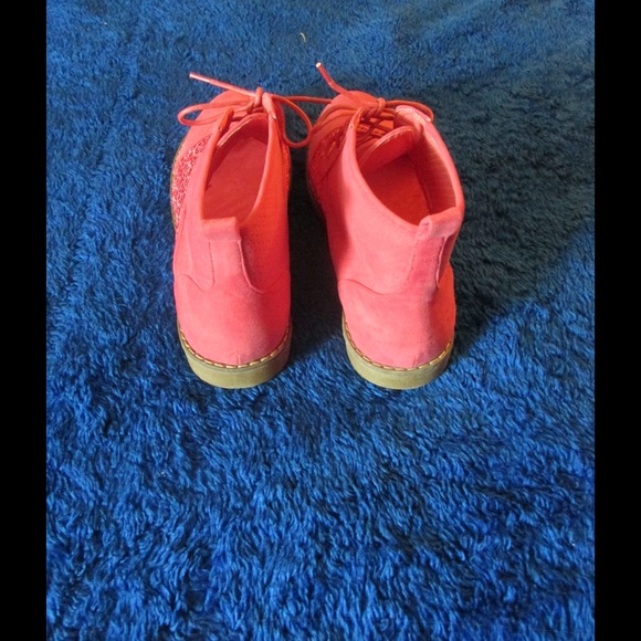 Amazing Pink Booties W/ Lace Application-Shoelaces - Picture 3 of 3