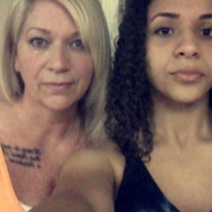 Meet your Posher, Shari