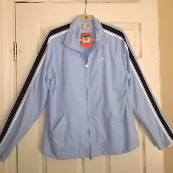 Nike jacket - Picture 1 of 4