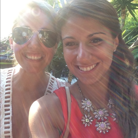 Meet your Posher, Elaine - Picture 1 of 1