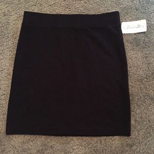 Forever 21 Skirt; NWT Size small; Straight;Cotton