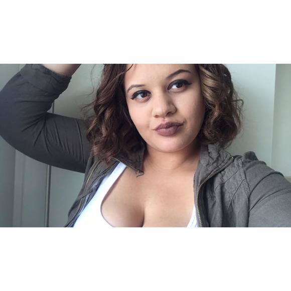 Meet your Posher, Zaria