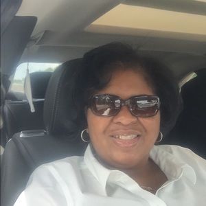 Meet your Posher, Gwendolyn