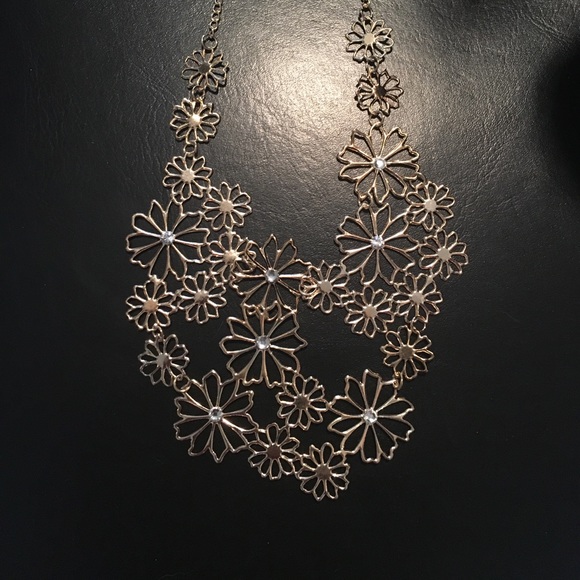 Statement Necklace - Picture 2 of 3