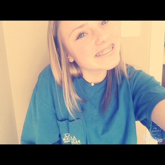 Meet your Posher, Eden - Picture 2 of 2